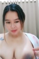 Mami Mona Tambah Montok Uting Besar