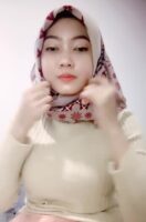 Nella Hijab Omek Klitoris Pink Sampai Basah