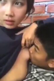 Kenyon Nenen Pacar Di Belakang Rumah