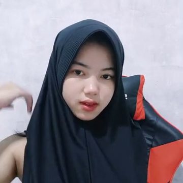 Live Bugil Jasmine Lockroom Lepas Hijab