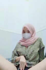 Ukhti ABG Kimcil Live Show Jembut Menggoda