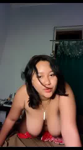 Shela Janda Montok Pamer Lobang Itil Tembem