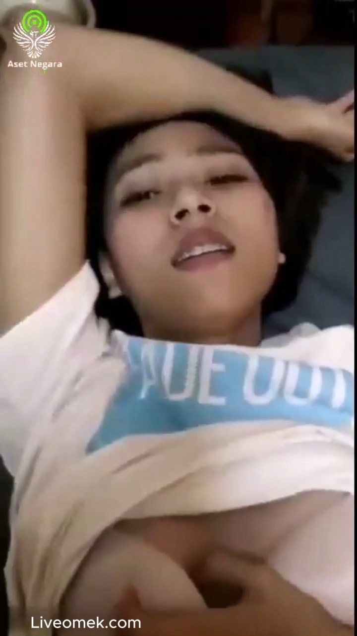 Desahan Pacarku Bikin Aku Gak Kuat Lama