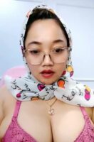Ibu Guru Bra Pink Pamer Belahan Nenen Besar