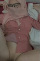 Kenikmatan Ngewe Mahasiswi Jilbab Meki Mulus