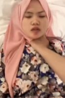 Ngentot Wanita Berhijab Pink