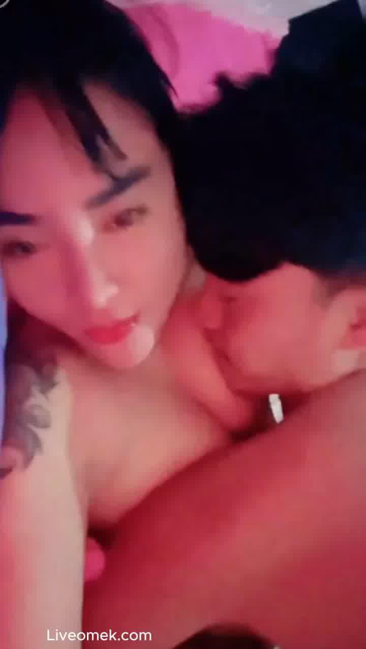 Mami Kina Disetubuhi Brondong