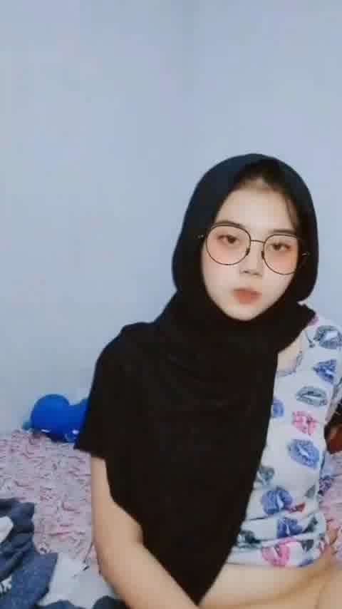 Live Barbar Remaja Jilbab Dan Selebgram Cakep