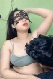 Sisil Nyepong Dikobelin Dikenyot Nenennya
