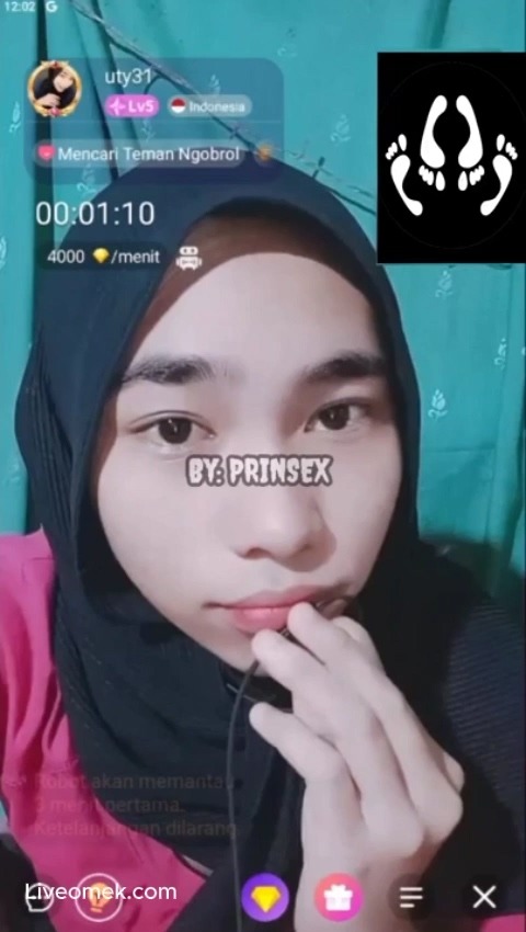 Uty31 Abg Jilbab Open Vcs Buka Bukaan