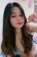 Anindya Pamer Toket Mungil Menggemaskan