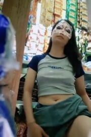 Live Sambil Jaga Warung Buka Bukaan