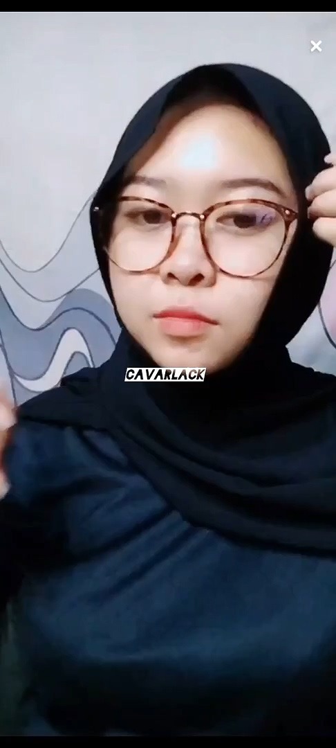 Dyraa Jilbab Kacamata Kobel Memek Tembem