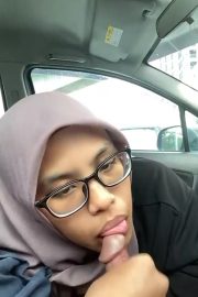Hijab Malay Emut Otong Di Mobil