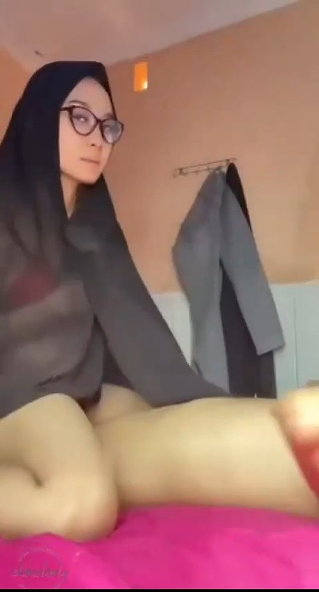 Sensasi Ngewe Seleb Tiktok Disuruh Pake Jilbab