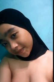 Abg Hijab Pap Telanjang Remas Susu Memek Tembem