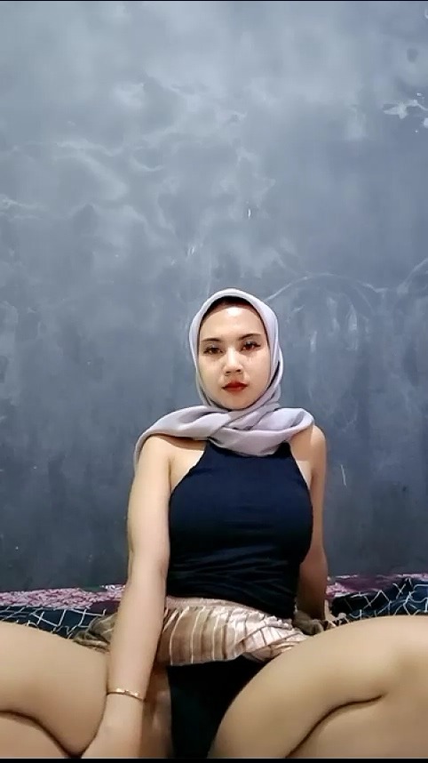BUTERFLY Hijab Cute Live Hot Buka Bukaan Omek