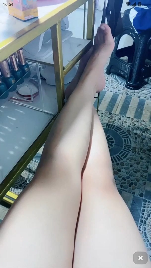 Chacahh Hijab Live Pamer Paha Mulus Di Salon