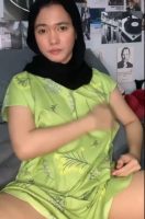 Mbak Tina Buka Daster Bugil Omek