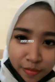 Niniy Hijab Nakal Pamer Susu Memek Tembem