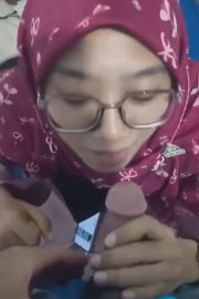Sentuhan Lembut Selingkuhan Jilbab Ewe Memuaskan