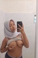 Viera Gadis Jilbab Suka Pamer Body Lanjut Omek