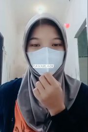 Dyfaa Jilbab Nekat Buka Toket dan Meki Berjembut