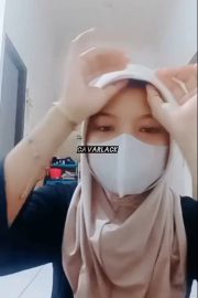 Dyfaa Jilbab Pamer Meki Seusai Pipis