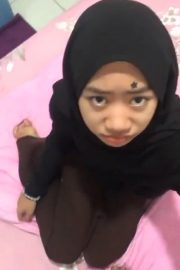 Cewek Hijab Polos Pertama Kali Diajak Ewe