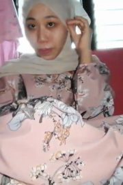 Kenakalan UKHTY Hijab Pap Colmek Di Kamar Kos