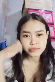 Shellwy Tiktoker Pamer Memek Di Kamar kosan