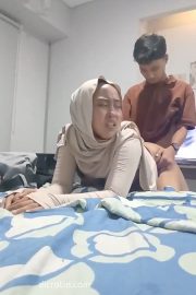 Kenikmatan Sama Pacar Hijab Main Doggy