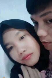 Marinah Hijab Dibujuk Pacar Melakukan Live Ngewe