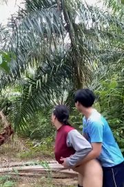 Janjian Ngewe Di Kebun