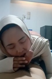 Entot Cewek Hijab Enak Banget Masih Rapet