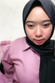 SARAH Hijab Gemoy Colmek Memek Becek