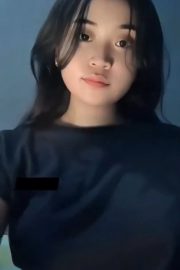 Cantiknya Sri Nuraeni Pamer Keelokan Tubuh Mainin Meki