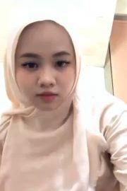Melvi Hijab Cantik Suka Pamer Colmek