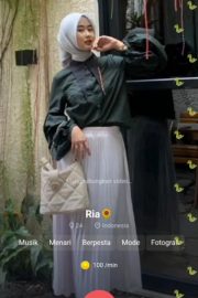 VCS Bugil Riaa Model Busana Hijab Pamer Keindahannya